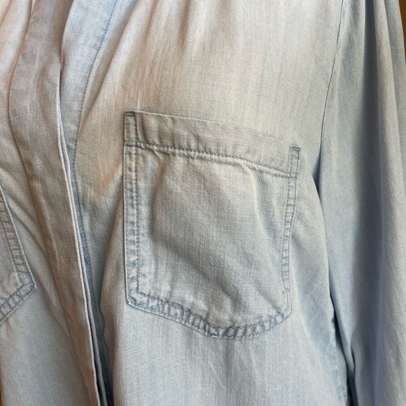 Cloth & stone chambray button down relaxed long sleeve shirt size medium - Picture 5 of 5